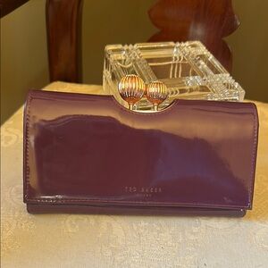 Ted Baker London Felicee Bobble patent leather kiss-lock plum purple wallet